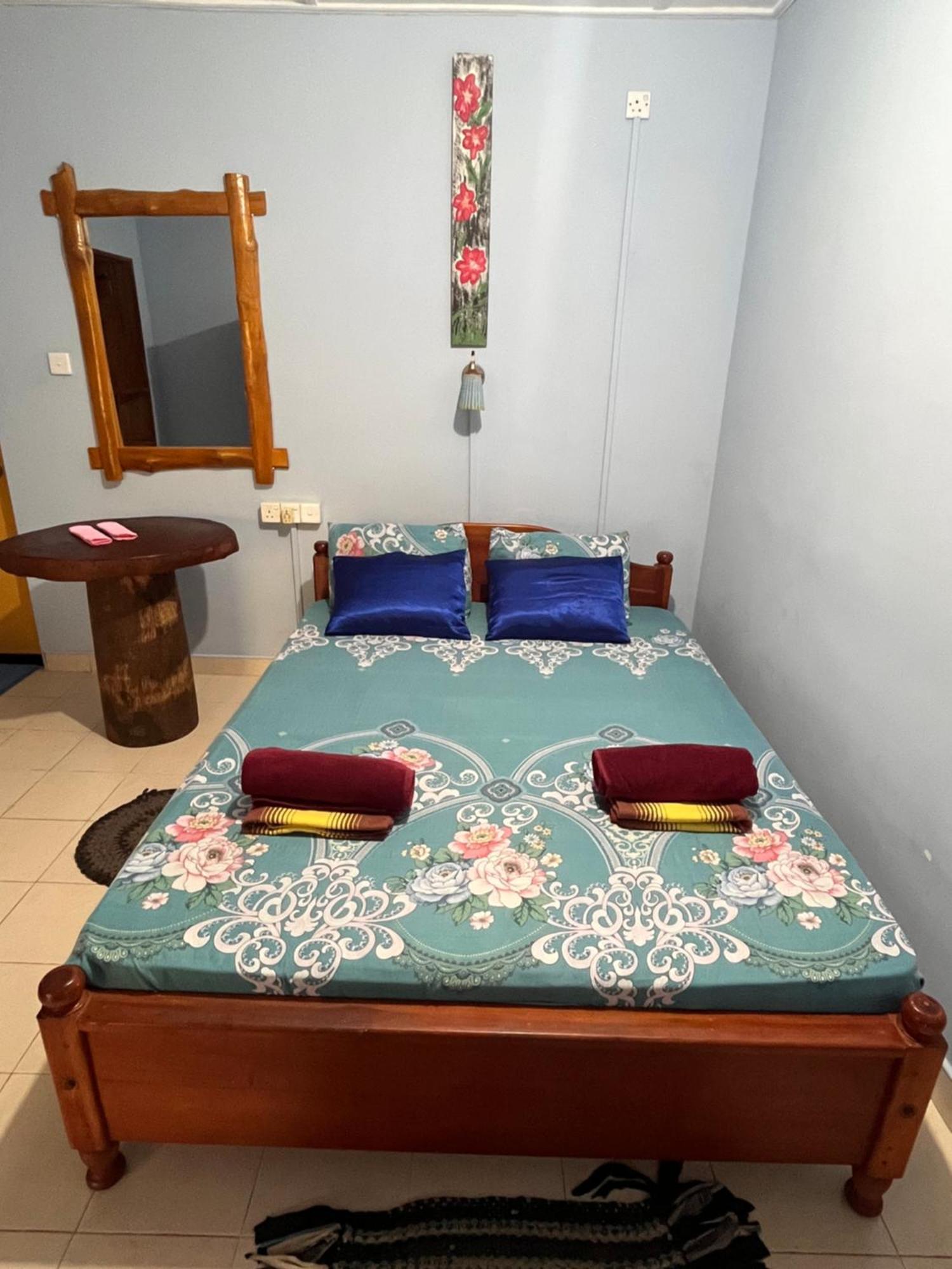 Lobster Inn Trincomalee Dış mekan fotoğraf