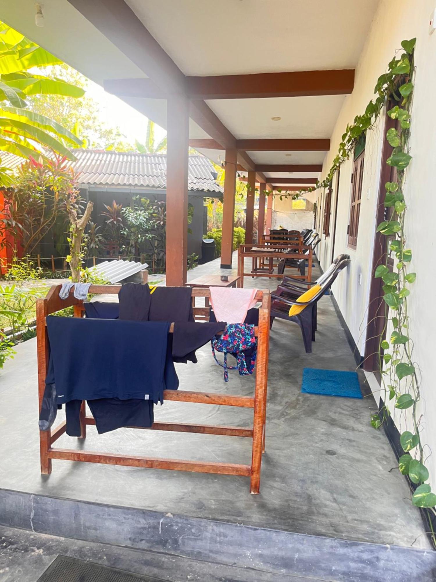 Lobster Inn Trincomalee Dış mekan fotoğraf