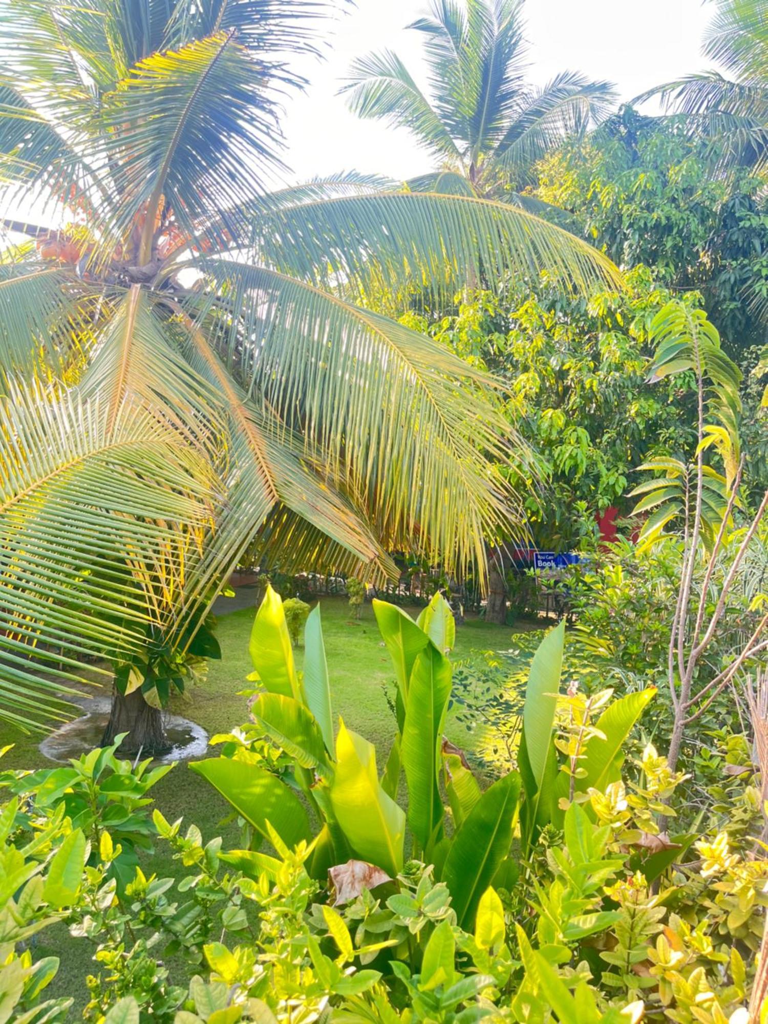 Lobster Inn Trincomalee Dış mekan fotoğraf